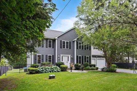 74 Muller Rd, Burlington, MA 01803