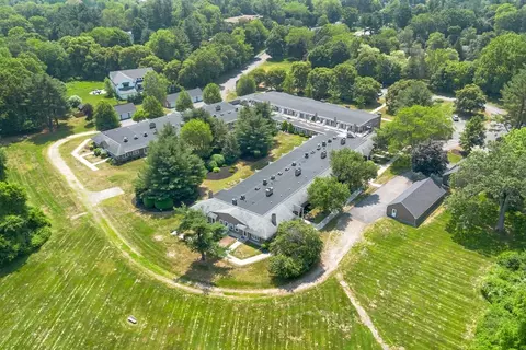 75 Page Rd #9, Bedford, MA 01730