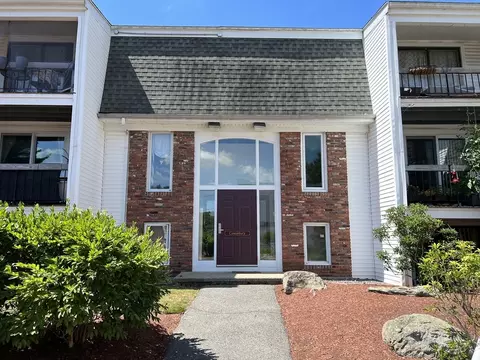 96 Main St #C8, Foxboro, MA 02035