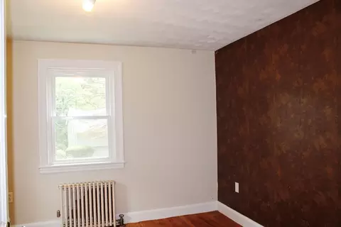 49 Newcomb Rd, Stoneham, MA 02180 photo 18
