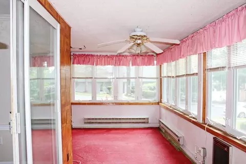 49 Newcomb Rd, Stoneham, MA 02180 photo 9
