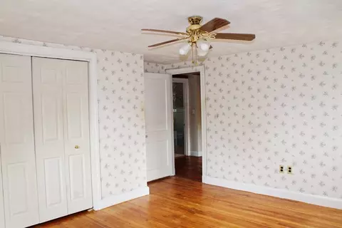 49 Newcomb Rd, Stoneham, MA 02180 photo 22