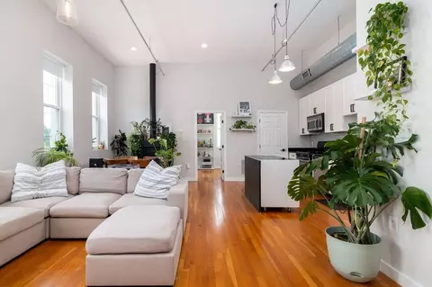 960 Broadway #10, Chelsea, MA 02150