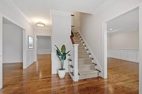 22 Willow Park, Wellesley, MA 02481 photo 5