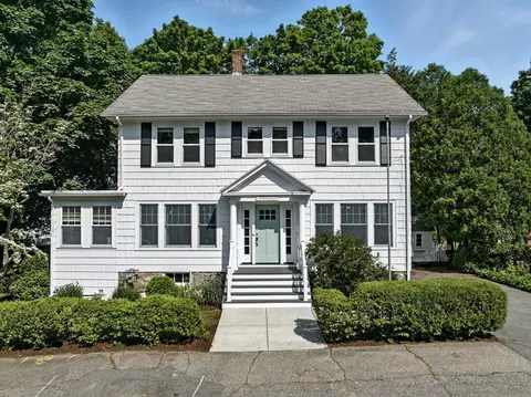 31 Dudley St, North Andover, MA 01845