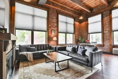 24 Norman St #101, Salem, MA 01970