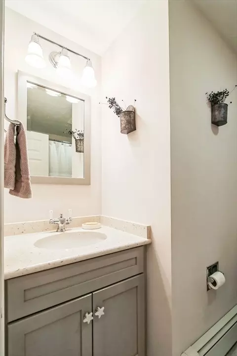 Bath - 48 Fourth Ave, Hyannis, MA 02601 photo 3 of 3