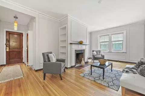 3 Arlington St #7, Cambridge, MA 02140