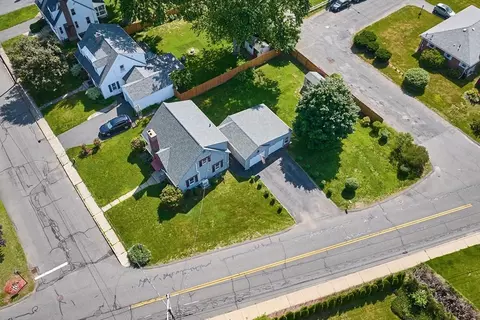 14 Sheldon Ave, Easthampton, MA 01027 photo 5