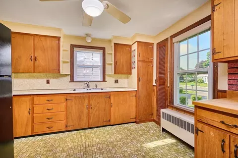 14 Sheldon Ave, Easthampton, MA 01027 photo 13