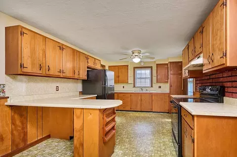 14 Sheldon Ave, Easthampton, MA 01027 photo 12