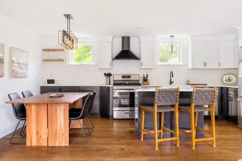 108 Central St #2, Ipswich, MA 01938
