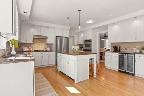 263 Hunnewell St, Needham, MA 02494 photo 6