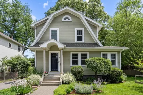 58 Iroquois Rd, Arlington, MA 02476