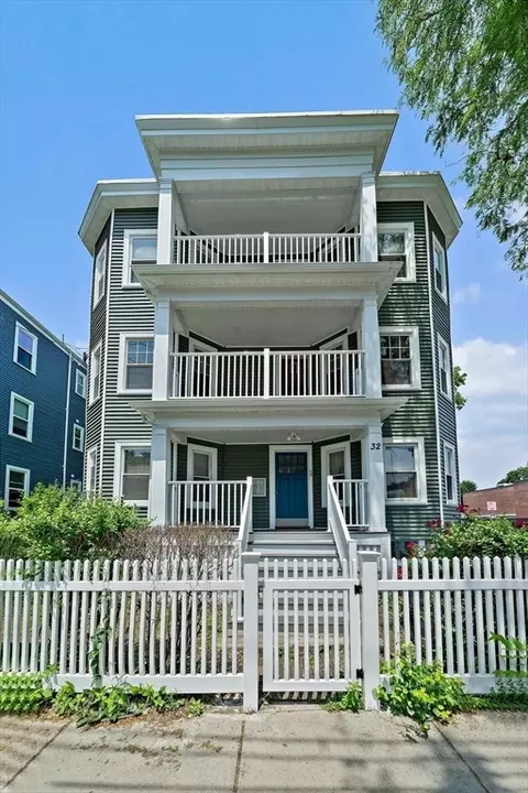 32 Gibson #2, Boston, MA 02122