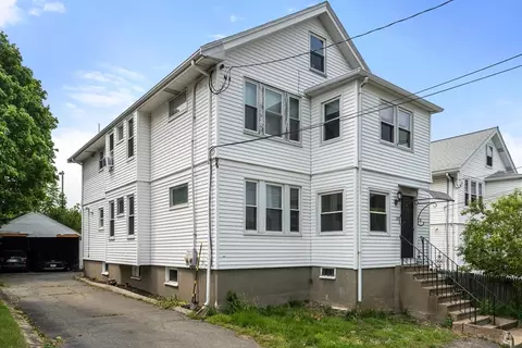 124-126 Chapman St, Watertown, MA 02472