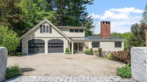 196 Elm St, Concord, MA 01742