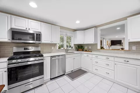 2 Darby Pt #2, Mashpee, MA 02649 photo 9