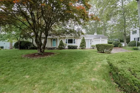 33 Page Rd, North Attleboro, MA 02760