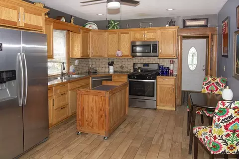 103 Monrovia St, Springfield, MA 01104 photo 10