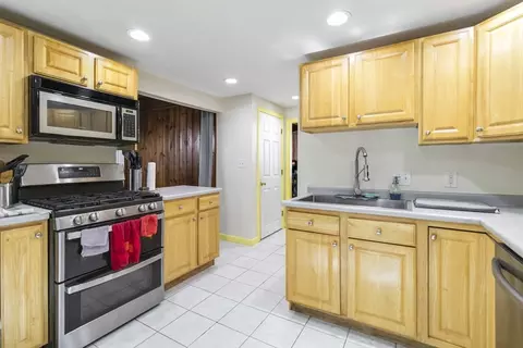 69 Powder Mill Rd, Maynard, MA 01754 photo 11