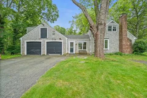 98 Freeman Rd, Yarmouth, MA 02675