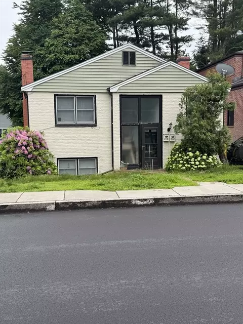 800 Heath St #800, Chestnut Hill, MA 02467
