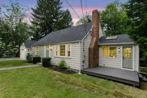32 Henry St, Arlington, MA 02474