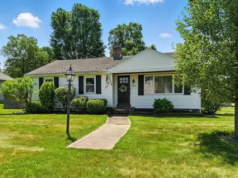 31 Armand St, Ludlow, MA 01056