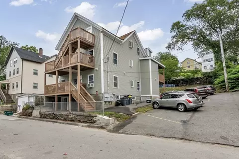 7 S Harlem St, Worcester, MA 01610