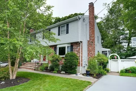 113 Edgehill Rd #113, Norwood, MA 02062