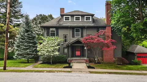 9 Maplewood Ter, Haverhill, MA 01830