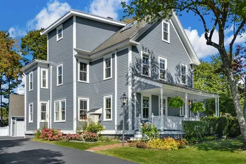 20 Summer St, Northborough, MA 01532