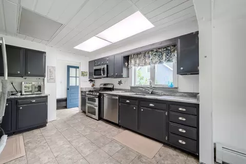 Kitchen - 29 3rd St, Ayer, MA 01432 photo 1 of 3
