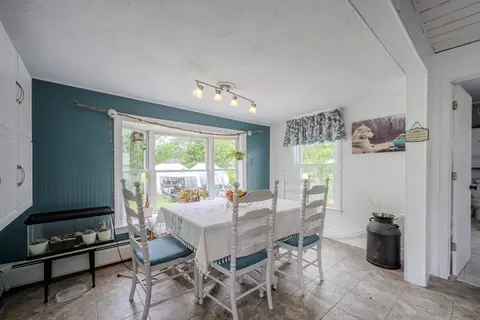 Dining - 29 3rd St, Ayer, MA 01432 photo 1 of 4