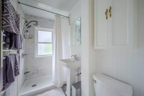 Bath - 29 3rd St, Ayer, MA 01432 photo 1 of 2