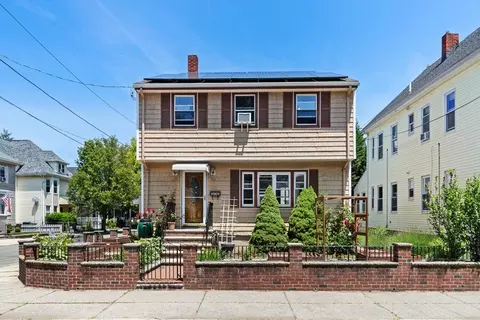 87 Summer St, Medford, MA 02155