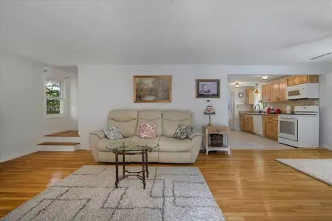 42 Beechwood Dr, Mashpee, MA 02649 photo 5