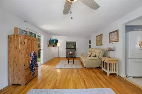 42 Beechwood Dr, Mashpee, MA 02649 photo 2