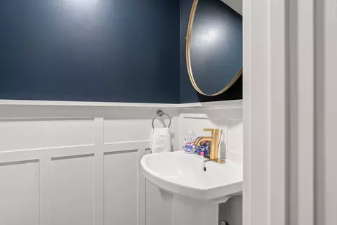Bath - 38 Manchaug Rd, Sutton, MA 01590 photo 1 of 4