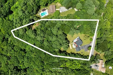 View/Area - 38 Manchaug Rd, Sutton, MA 01590 photo 1 of 3