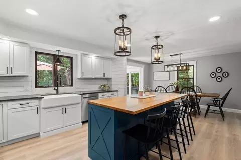 Kitchen - 38 Manchaug Rd, Sutton, MA 01590 photo 1 of 2