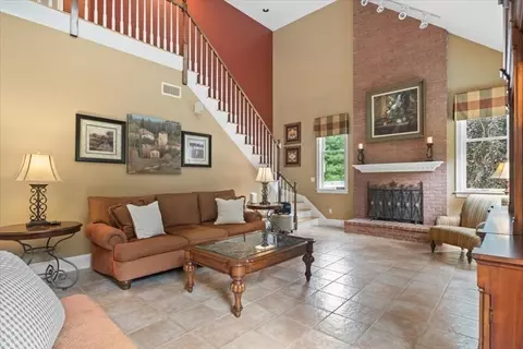 54 Wagon Rd, Walpole, MA 02081 photo 12