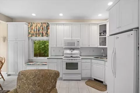 54 Wagon Rd, Walpole, MA 02081 photo 29