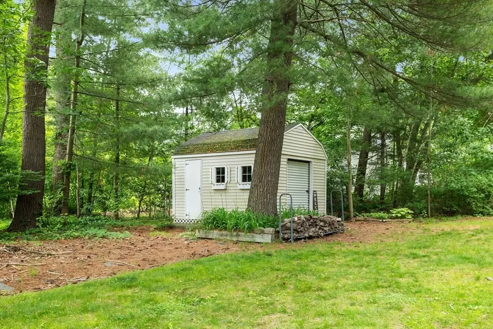 Exterior - 649 Robin Hill St, Marlborough, MA 01752 photo 6 of 6