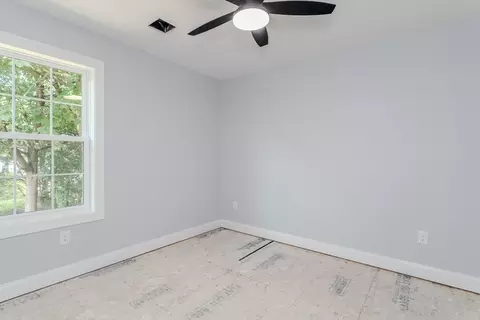 116 Homestead Ave, Springfield, MA 01151 photo 14