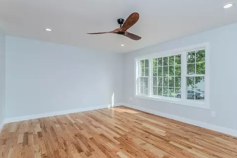 116 Homestead Ave, Springfield, MA 01151 photo 4