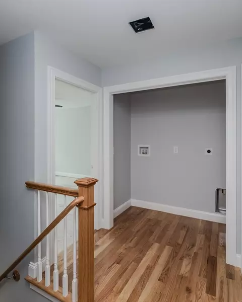 116 Homestead Ave, Springfield, MA 01151 photo 8
