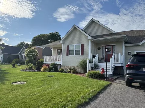 3064 Club House Dr, Dighton, MA 02715