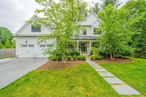 1 Putnam Rd, Bedford, MA 01730